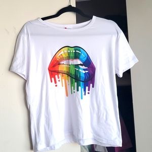 Women 2x shirt new crop top runs small lrg/xl